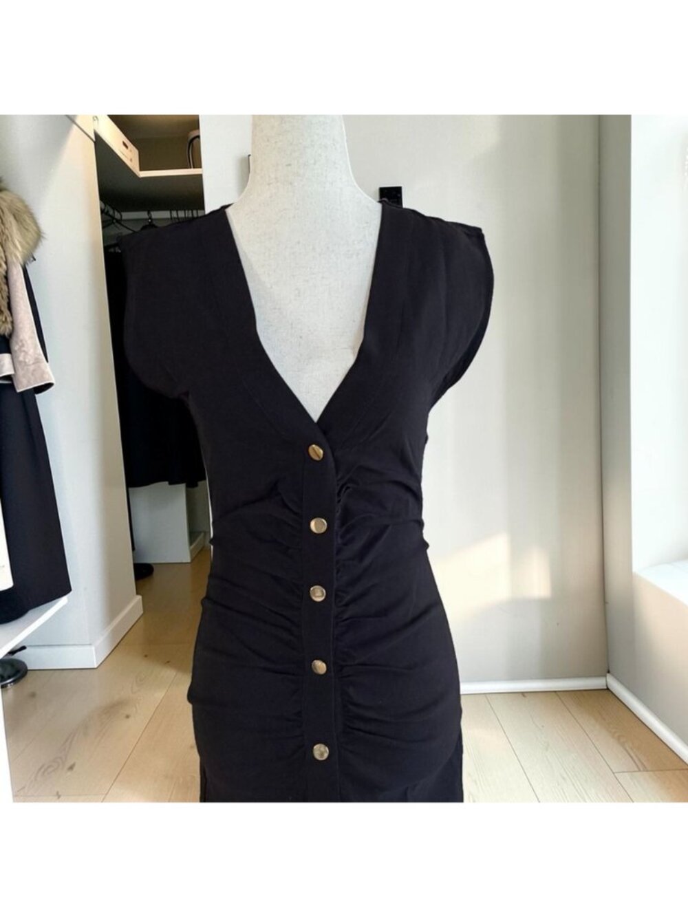 Zara Black Midi Dress Ruched Gold Snap Button Front V Neck Bodycon Size S Small - Picture 5 of 10